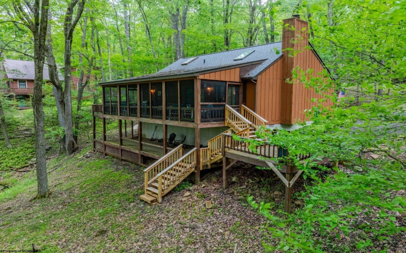 135 Pond Lily Lane, Terra Alta, West Virginia 26764, 3 Bedrooms Bedrooms, 6 Rooms Rooms,2 BathroomsBathrooms,Single Family Detached,For Sale,Pond Lily,10160003
