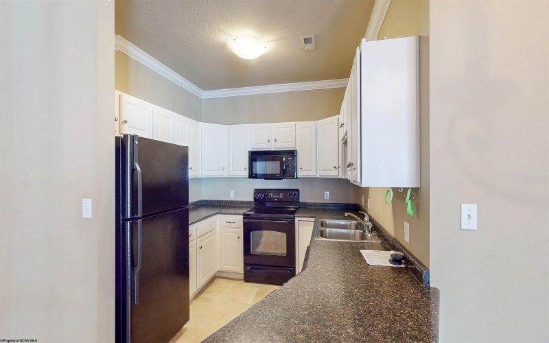 2637 Suncrest Village, Morgantown, West Virginia 26505, 2 Bedrooms Bedrooms, 5 Rooms Rooms,2 BathroomsBathrooms,Single Family Attached,For Sale,Suncrest,10160000