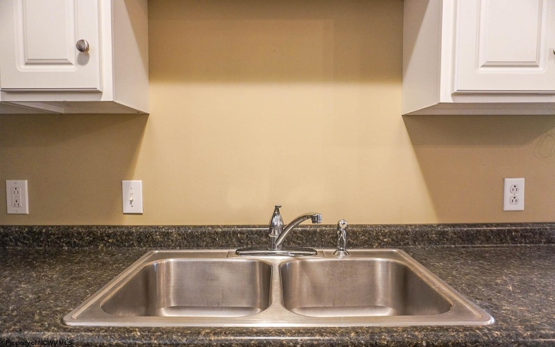 2637 Suncrest Village, Morgantown, West Virginia 26505, 2 Bedrooms Bedrooms, 5 Rooms Rooms,2 BathroomsBathrooms,Single Family Attached,For Sale,Suncrest,10160000