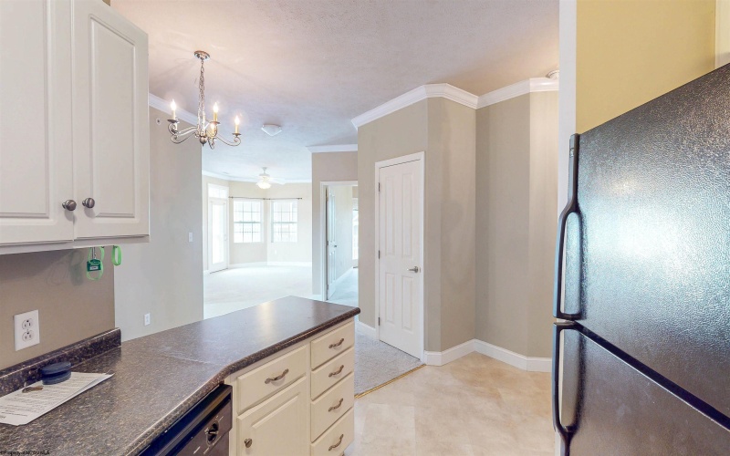 2637 Suncrest Village, Morgantown, West Virginia 26505, 2 Bedrooms Bedrooms, 5 Rooms Rooms,2 BathroomsBathrooms,Single Family Attached,For Sale,Suncrest,10160000