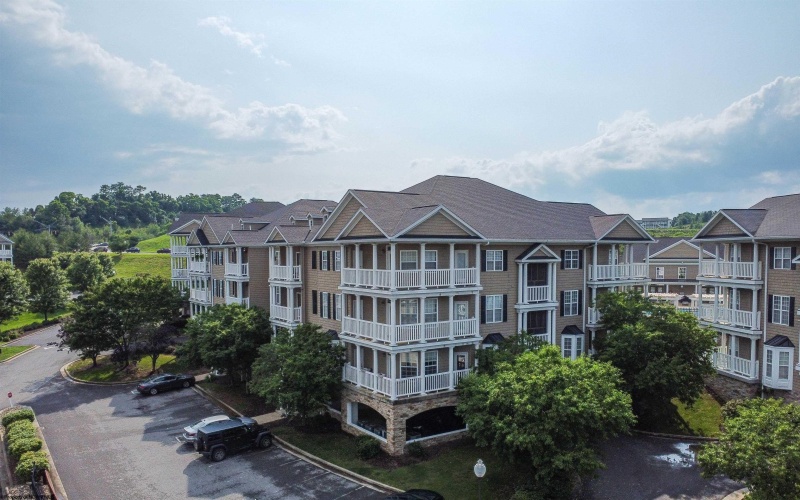 2637 Suncrest Village, Morgantown, West Virginia 26505, 2 Bedrooms Bedrooms, 5 Rooms Rooms,2 BathroomsBathrooms,Single Family Attached,For Sale,Suncrest,10160000