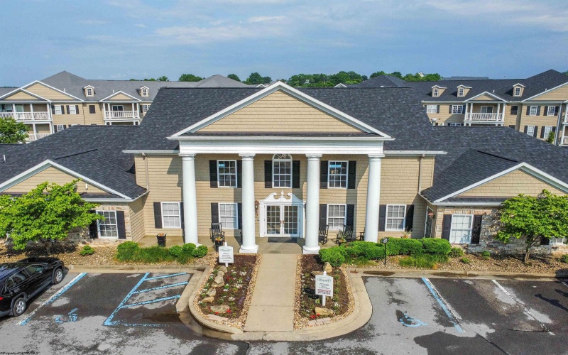 2637 Suncrest Village, Morgantown, West Virginia 26505, 2 Bedrooms Bedrooms, 5 Rooms Rooms,2 BathroomsBathrooms,Single Family Attached,For Sale,Suncrest,10160000