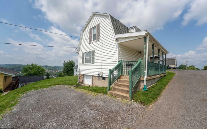 210 Highland Avenue, Morgantown, West Virginia 26505, 1 Bedroom Bedrooms, 4 Rooms Rooms,1 BathroomBathrooms,Single Family Detached,For Sale,Highland,10159999