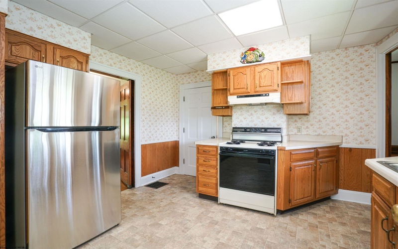 1 Shenasky Lane, Monongah, West Virginia 26554, 3 Bedrooms Bedrooms, 7 Rooms Rooms,1 BathroomBathrooms,Single Family Detached,For Sale,Shenasky,10159984