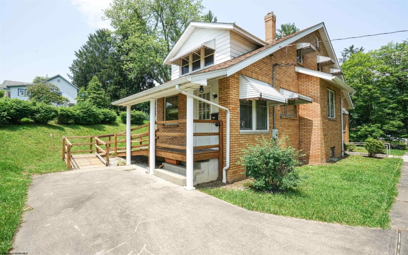 1 Shenasky Lane, Monongah, West Virginia 26554, 3 Bedrooms Bedrooms, 7 Rooms Rooms,1 BathroomBathrooms,Single Family Detached,For Sale,Shenasky,10159984