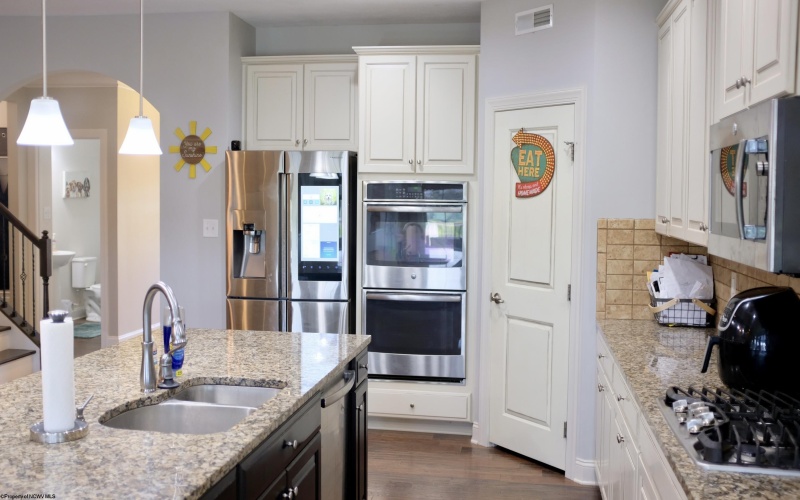 100 Falling Water Lane, Morgantown, West Virginia 26508, 4 Bedrooms Bedrooms, 7 Rooms Rooms,3 BathroomsBathrooms,Single Family Detached,For Sale,Falling Water,10159998