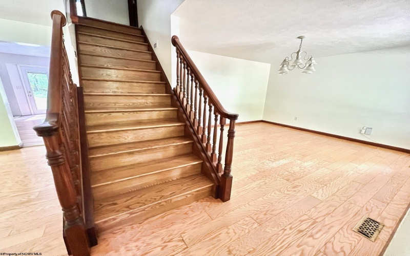 59 Amber Lane, Fairmont, West Virginia 26554, 4 Bedrooms Bedrooms, 8 Rooms Rooms,3 BathroomsBathrooms,Single Family Detached,For Sale,Amber,10159989