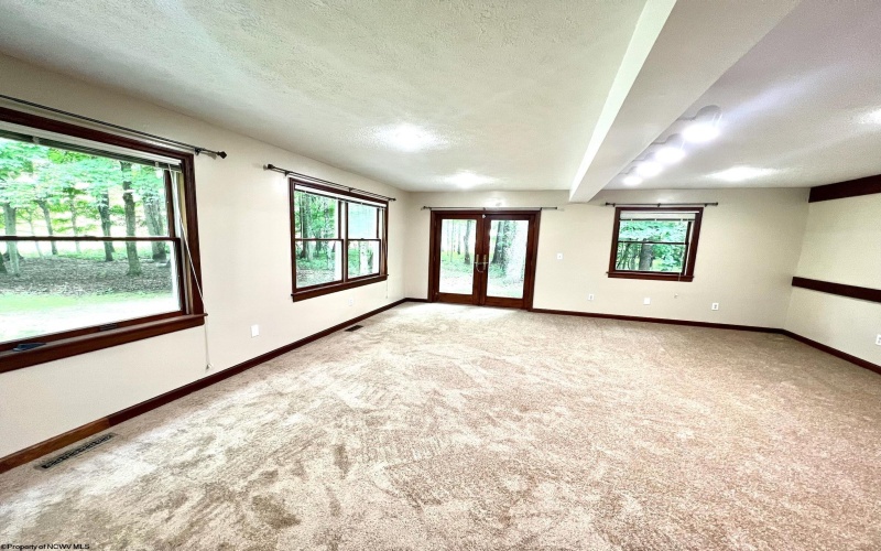 59 Amber Lane, Fairmont, West Virginia 26554, 4 Bedrooms Bedrooms, 8 Rooms Rooms,3 BathroomsBathrooms,Single Family Detached,For Sale,Amber,10159989