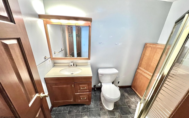 59 Amber Lane, Fairmont, West Virginia 26554, 4 Bedrooms Bedrooms, 8 Rooms Rooms,3 BathroomsBathrooms,Single Family Detached,For Sale,Amber,10159989