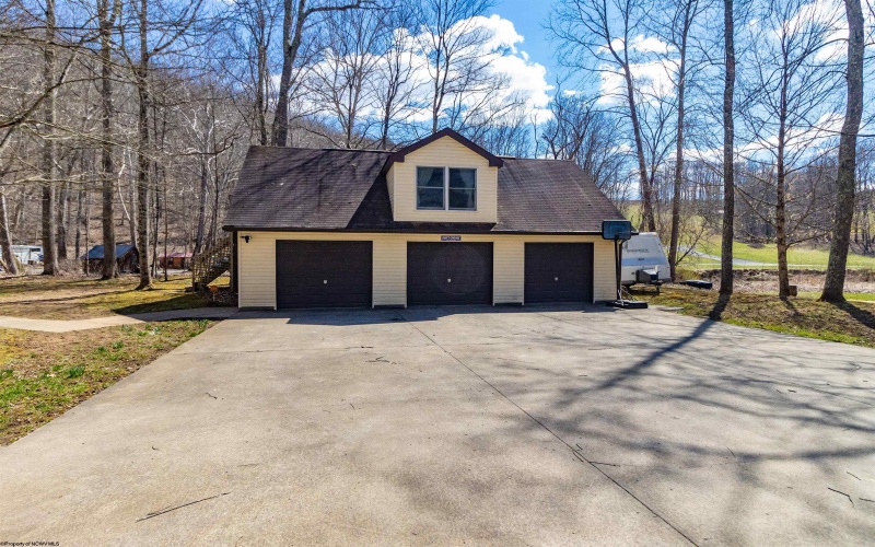 59 Amber Lane, Fairmont, West Virginia 26554, 4 Bedrooms Bedrooms, 8 Rooms Rooms,3 BathroomsBathrooms,Single Family Detached,For Sale,Amber,10159989