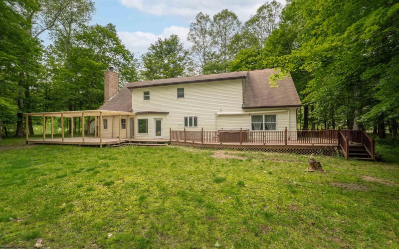 59 Amber Lane, Fairmont, West Virginia 26554, 4 Bedrooms Bedrooms, 8 Rooms Rooms,3 BathroomsBathrooms,Single Family Detached,For Sale,Amber,10159989