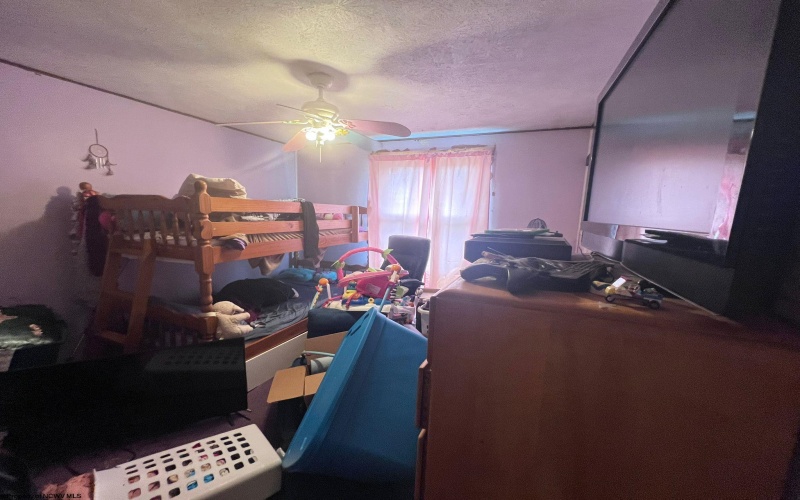 116 Goudy Lane, Moundsville, West Virginia 26041, 4 Bedrooms Bedrooms, 4 Rooms Rooms,2 BathroomsBathrooms,Single Family Detached,For Sale,Goudy,10159987