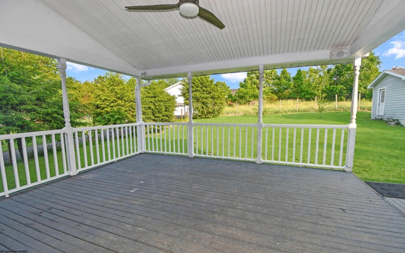 103 White Avenue, Fairmont, West Virginia 26554, 3 Bedrooms Bedrooms, 10 Rooms Rooms,3 BathroomsBathrooms,Single Family Detached,For Sale,White,10159985