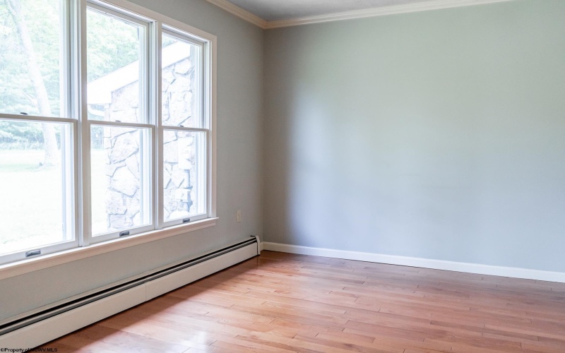 609 Southern Pines Drive, Oakland, Maryland 21550, 4 Bedrooms Bedrooms, 11 Rooms Rooms,2 BathroomsBathrooms,Single Family Detached,For Sale,Southern Pines,10159990