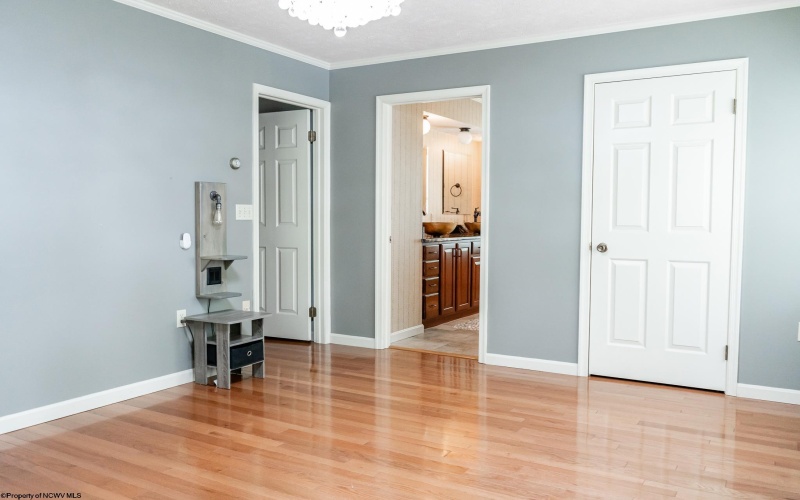 609 Southern Pines Drive, Oakland, Maryland 21550, 4 Bedrooms Bedrooms, 11 Rooms Rooms,2 BathroomsBathrooms,Single Family Detached,For Sale,Southern Pines,10159990