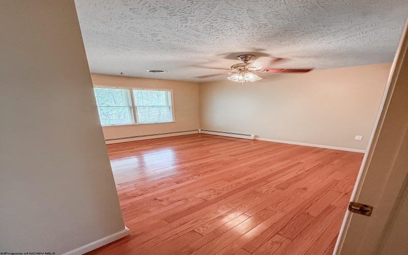 609 Southern Pines Drive, Oakland, Maryland 21550, 4 Bedrooms Bedrooms, 11 Rooms Rooms,2 BathroomsBathrooms,Single Family Detached,For Sale,Southern Pines,10159990