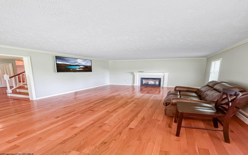 609 Southern Pines Drive, Oakland, Maryland 21550, 4 Bedrooms Bedrooms, 11 Rooms Rooms,2 BathroomsBathrooms,Single Family Detached,For Sale,Southern Pines,10159990