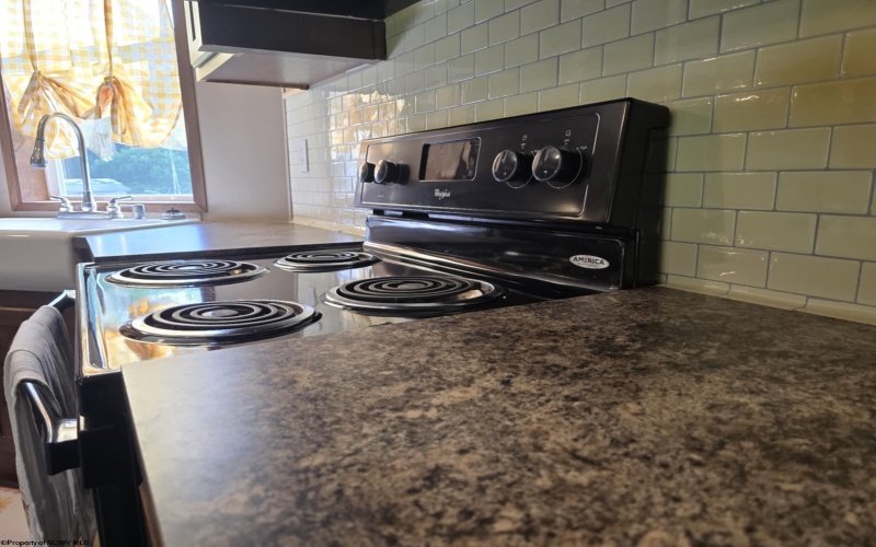 3066 Wilsonburg Road, Clarksburg, West Virginia 26301, 3 Bedrooms Bedrooms, 5 Rooms Rooms,2 BathroomsBathrooms,Single Family Detached,For Sale,Wilsonburg,10160005