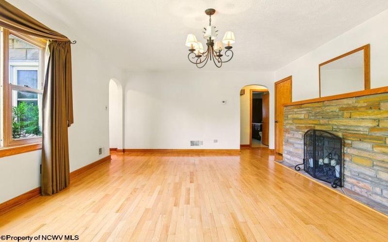6490 Benedum Drive, Shinnston, West Virginia 26431, 3 Bedrooms Bedrooms, 9 Rooms Rooms,3 BathroomsBathrooms,Single Family Detached,For Sale,Benedum,10160011