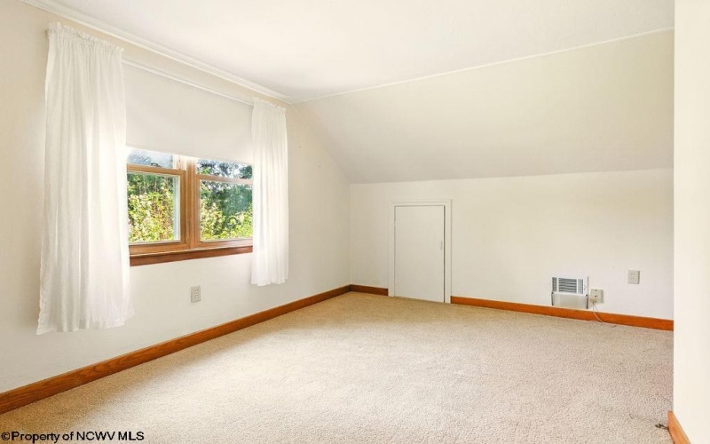 6490 Benedum Drive, Shinnston, West Virginia 26431, 3 Bedrooms Bedrooms, 9 Rooms Rooms,3 BathroomsBathrooms,Single Family Detached,For Sale,Benedum,10160011