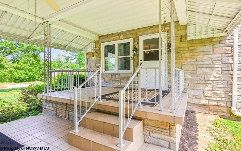 6490 Benedum Drive, Shinnston, West Virginia 26431, 3 Bedrooms Bedrooms, 9 Rooms Rooms,3 BathroomsBathrooms,Single Family Detached,For Sale,Benedum,10160011