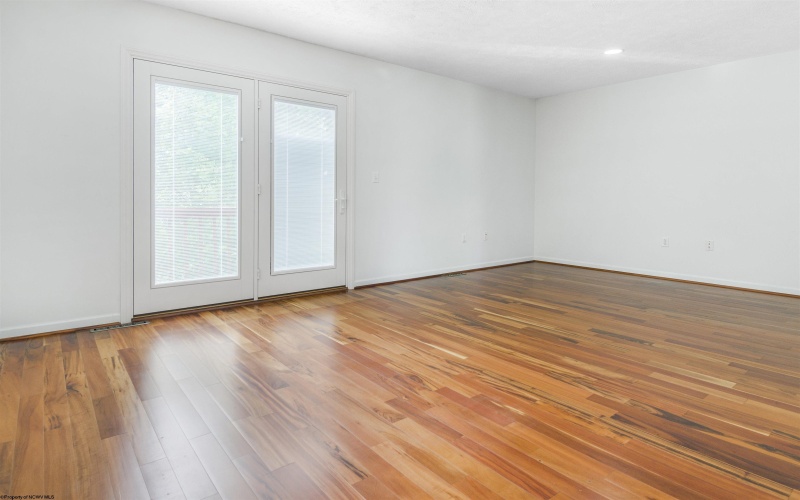 1604 Cain Street, Star City, West Virginia 26505, 2 Bedrooms Bedrooms, 6 Rooms Rooms,2 BathroomsBathrooms,Single Family Attached,For Sale,Cain,10160016