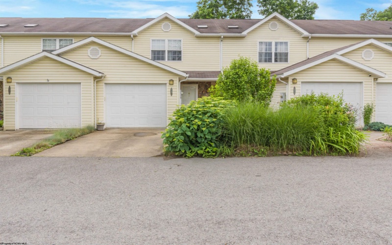 1604 Cain Street, Star City, West Virginia 26505, 2 Bedrooms Bedrooms, 6 Rooms Rooms,2 BathroomsBathrooms,Single Family Attached,For Sale,Cain,10160016