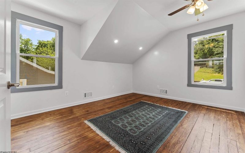 421 White Avenue, Morgantown, West Virginia 26501-6648, 2 Bedrooms Bedrooms, 7 Rooms Rooms,1 BathroomBathrooms,Single Family Detached,For Sale,White,10160024
