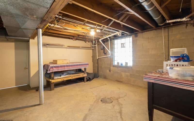 136 Harrison Street, Clarksburg, West Virginia 26301, 3 Bedrooms Bedrooms, 8 Rooms Rooms,3 BathroomsBathrooms,Single Family Detached,For Sale,Harrison,10160019