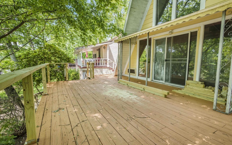 431 Valley Falls Road, Fairmont, West Virginia 26554, 2 Bedrooms Bedrooms, 5 Rooms Rooms,1 BathroomBathrooms,Single Family Detached,For Sale,Valley Falls,10160031