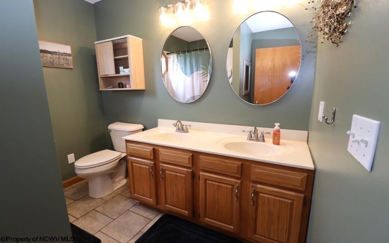 16 Greentree Lane, Elkins, West Virginia 26241, 5 Bedrooms Bedrooms, 8 Rooms Rooms,3 BathroomsBathrooms,Single Family Detached,For Sale,Greentree,10160030