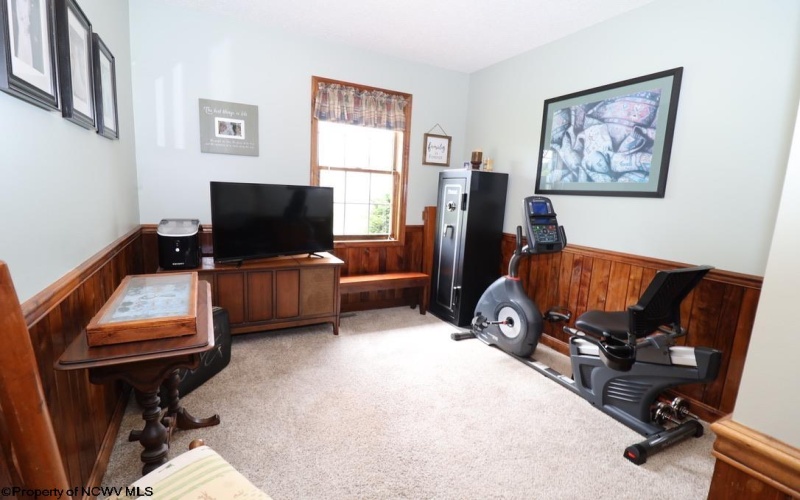 16 Greentree Lane, Elkins, West Virginia 26241, 5 Bedrooms Bedrooms, 8 Rooms Rooms,3 BathroomsBathrooms,Single Family Detached,For Sale,Greentree,10160030