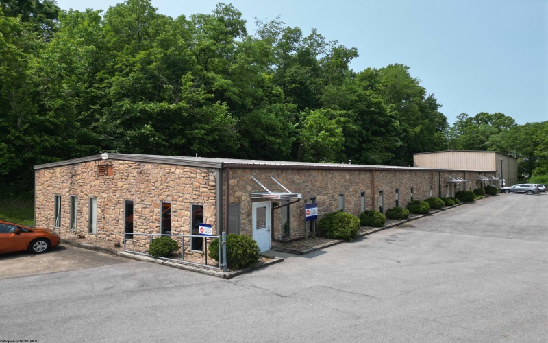 2A Cherry Tree Drive, Clarksburg, West Virginia 26301, ,Multi-unit/income,For Sale,Cherry Tree,10160052