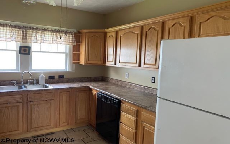 152 Bridge Street, Belington, West Virginia 26250, 3 Bedrooms Bedrooms, 7 Rooms Rooms,2 BathroomsBathrooms,Single Family Detached,For Sale,Bridge,10160050