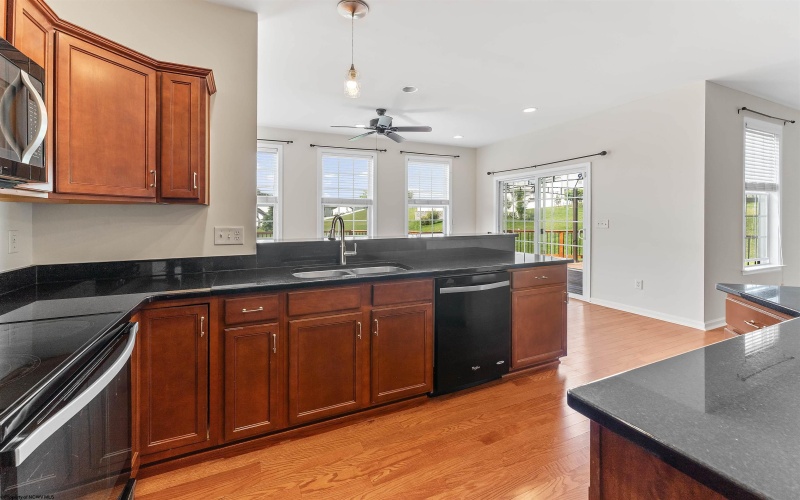 453 Blackberry Ridge Drive, Morgantown, West Virginia 26508, 4 Bedrooms Bedrooms, 10 Rooms Rooms,3 BathroomsBathrooms,Single Family Detached,For Sale,Blackberry Ridge,10160049
