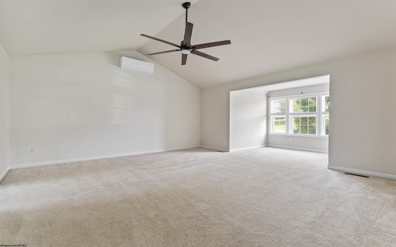 453 Blackberry Ridge Drive, Morgantown, West Virginia 26508, 4 Bedrooms Bedrooms, 10 Rooms Rooms,3 BathroomsBathrooms,Single Family Detached,For Sale,Blackberry Ridge,10160049