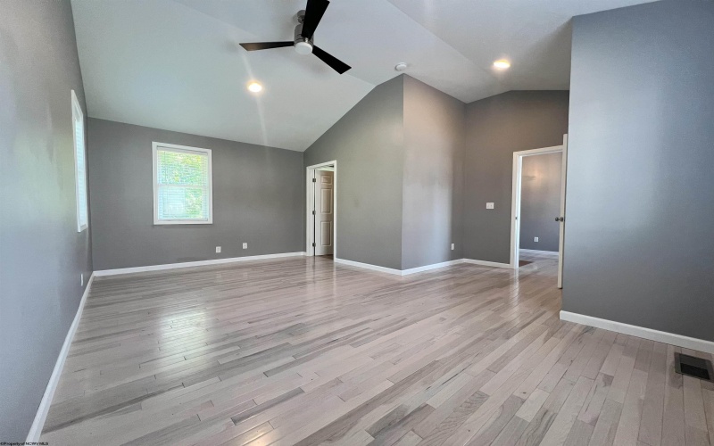 1381 Randall Street, Morgantown, West Virginia 26505, 2 Bedrooms Bedrooms, 4 Rooms Rooms,2 BathroomsBathrooms,Single Family Detached,For Sale,Randall,10160038