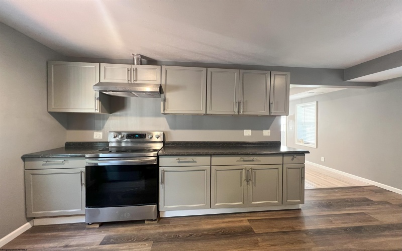 1381 Randall Street, Morgantown, West Virginia 26505, 2 Bedrooms Bedrooms, 4 Rooms Rooms,2 BathroomsBathrooms,Single Family Detached,For Sale,Randall,10160038