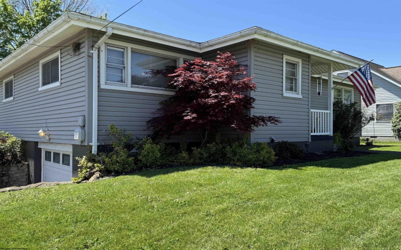 515 Ohio Avenue, Fairmont, West Virginia 26554, 2 Bedrooms Bedrooms, 5 Rooms Rooms,1 BathroomBathrooms,Single Family Detached,For Sale,Ohio,10160037