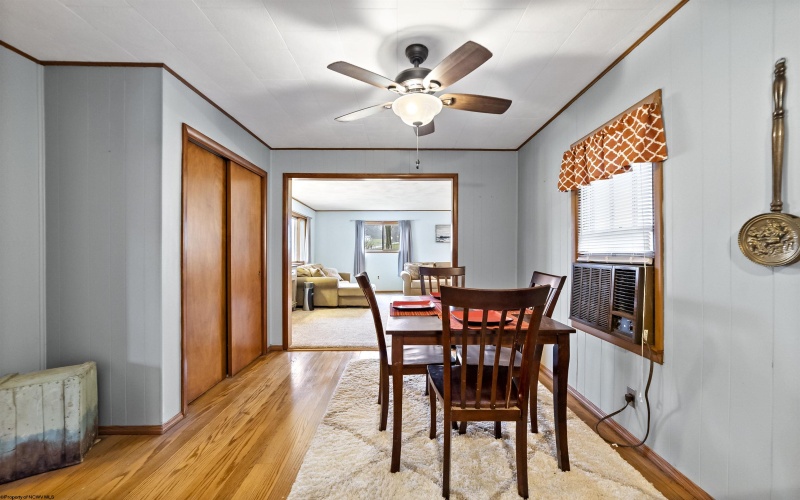 16 Gladesville Road, Morgantown, West Virginia 26508, 3 Bedrooms Bedrooms, 7 Rooms Rooms,2 BathroomsBathrooms,Single Family Detached,For Sale,Gladesville,10158679