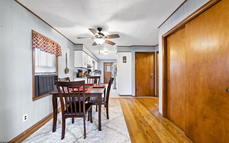 16 Gladesville Road, Morgantown, West Virginia 26508, 3 Bedrooms Bedrooms, 7 Rooms Rooms,2 BathroomsBathrooms,Single Family Detached,For Sale,Gladesville,10158679