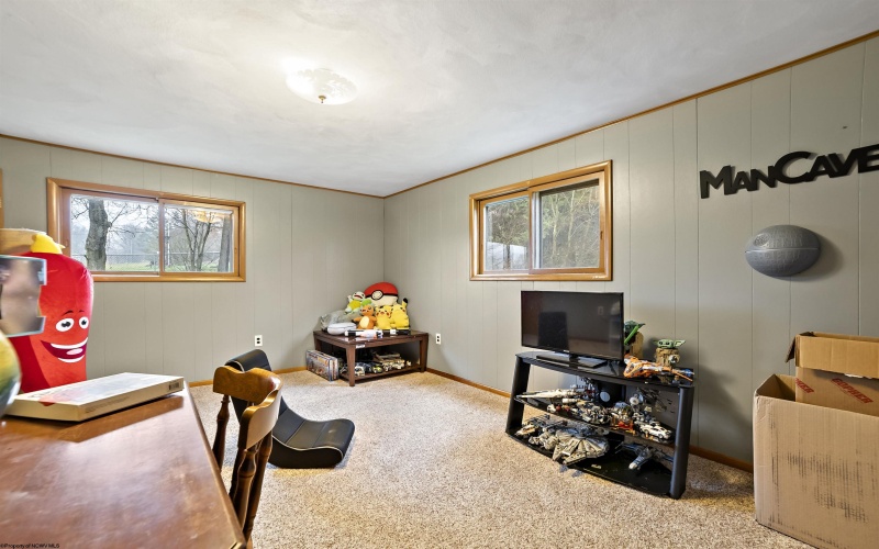 16 Gladesville Road, Morgantown, West Virginia 26508, 3 Bedrooms Bedrooms, 7 Rooms Rooms,2 BathroomsBathrooms,Single Family Detached,For Sale,Gladesville,10158679