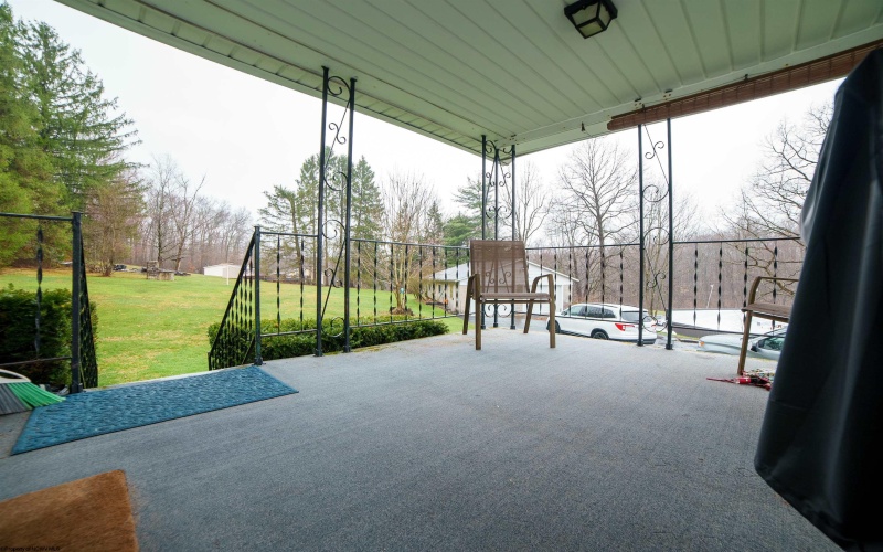 16 Gladesville Road, Morgantown, West Virginia 26508, 3 Bedrooms Bedrooms, 7 Rooms Rooms,2 BathroomsBathrooms,Single Family Detached,For Sale,Gladesville,10158679