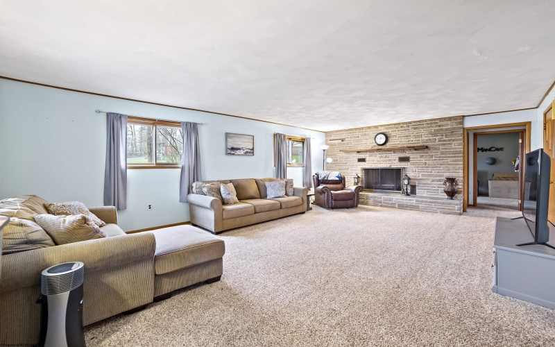 16 Gladesville Road, Morgantown, West Virginia 26508, 3 Bedrooms Bedrooms, 7 Rooms Rooms,2 BathroomsBathrooms,Single Family Detached,For Sale,Gladesville,10158679