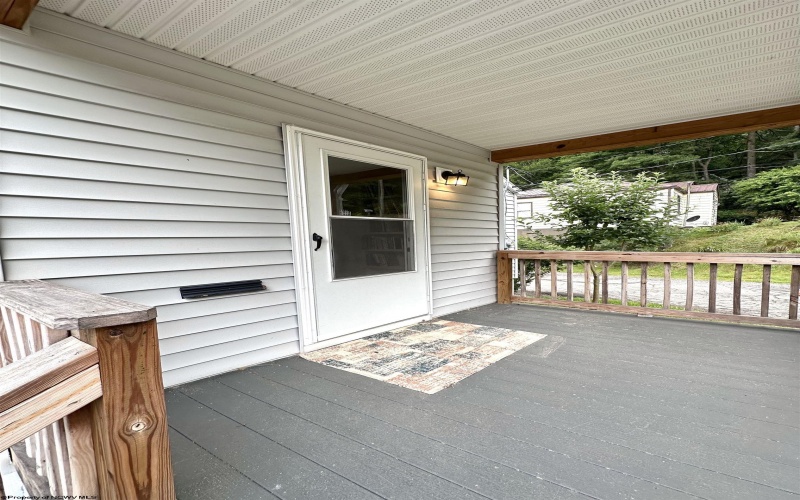 683 Locust Avenue, Weston, West Virginia 26452, 2 Bedrooms Bedrooms, 4 Rooms Rooms,1 BathroomBathrooms,Single Family Detached,For Sale,Locust,10160044