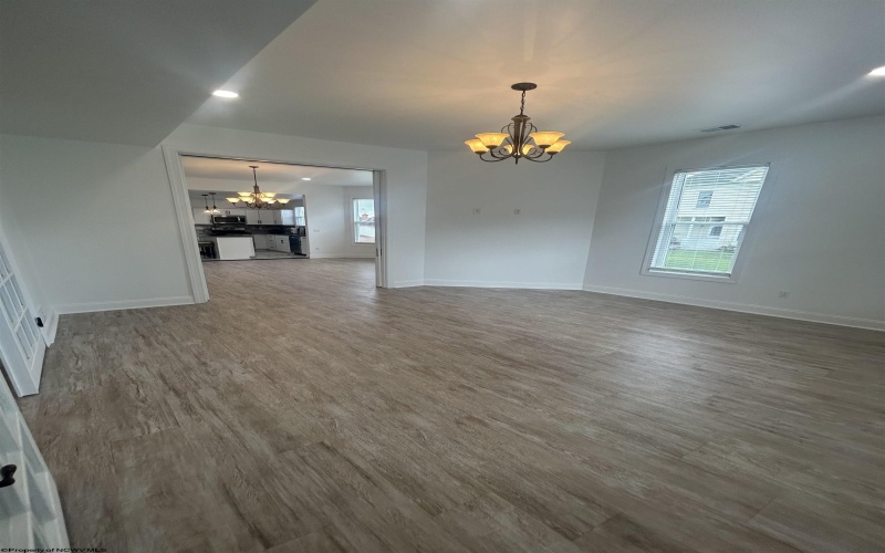 645 Mulberry Avenue, Clarksburg, West Virginia 26301, 4 Bedrooms Bedrooms, 10 Rooms Rooms,3 BathroomsBathrooms,Single Family Detached,For Sale,Mulberry,10160048
