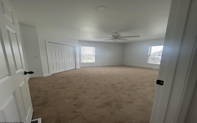 645 Mulberry Avenue, Clarksburg, West Virginia 26301, 4 Bedrooms Bedrooms, 10 Rooms Rooms,3 BathroomsBathrooms,Single Family Detached,For Sale,Mulberry,10160048