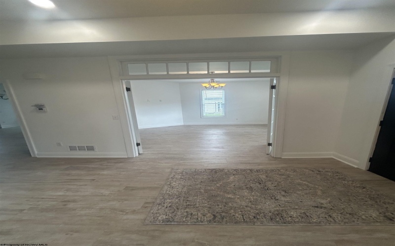 645 Mulberry Avenue, Clarksburg, West Virginia 26301, 4 Bedrooms Bedrooms, 10 Rooms Rooms,3 BathroomsBathrooms,Single Family Detached,For Sale,Mulberry,10160048