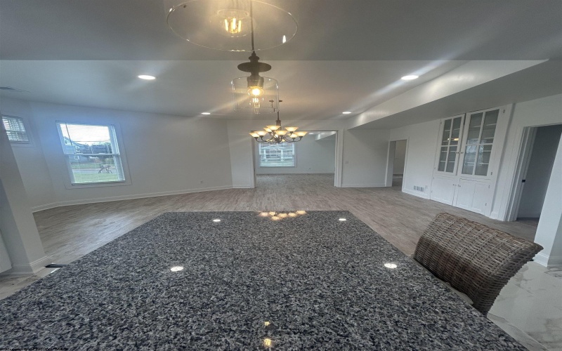645 Mulberry Avenue, Clarksburg, West Virginia 26301, 4 Bedrooms Bedrooms, 10 Rooms Rooms,3 BathroomsBathrooms,Single Family Detached,For Sale,Mulberry,10160048