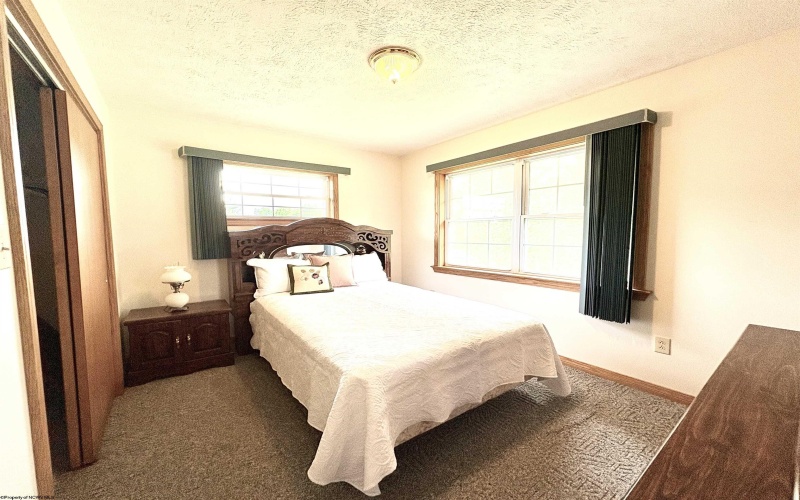159 Morning View Lane, Bridgeport, West Virginia 26330, 2 Bedrooms Bedrooms, 5 Rooms Rooms,1 BathroomBathrooms,Single Family Detached,For Sale,Morning View,10160047